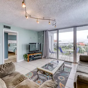 https://dolphin-point-406a.hotels-destin.com